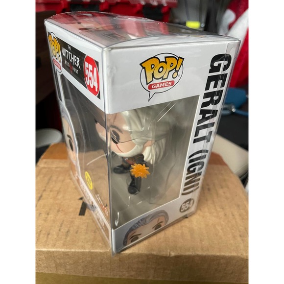 Funko Pop! The Witcher (Wild Hunt): Geralt (GITD) - Picture 6 of 14